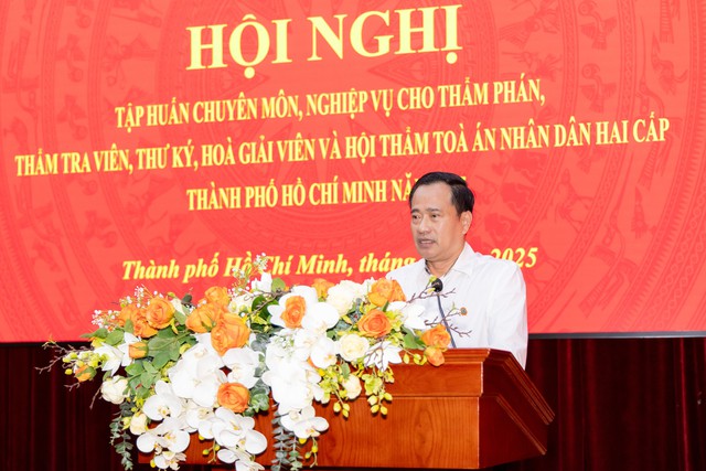 Hơn 1.000 cán bộ TAND TP.HCM tập huấn ứng dụng AI trong công tác tòa án Hơn 1.000 cán bộ TAND TP.HCM tập huấn ứng dụng AI trong công tác tòa án