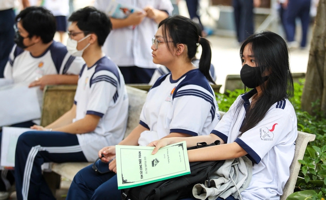 Không đi học thêm có làm được đề thi tốt nghiệp THPT 2025? Không đi học thêm có làm được đề thi tốt nghiệp THPT 2025?