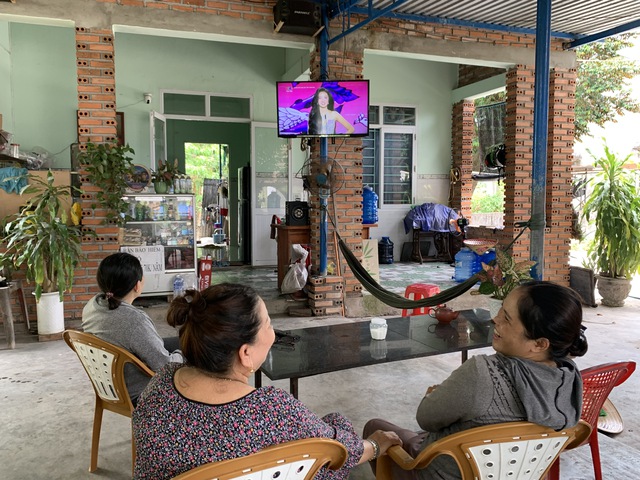 Quê nghèo Xuân Lãnh rộn ràng cùng tân Hoa hậu Việt Nam Hà Trúc Linh- Ảnh 1. Quê nghèo Xuân Lãnh rộn ràng cùng tân Hoa hậu Việt Nam Hà Trúc Linh- Ảnh 1.