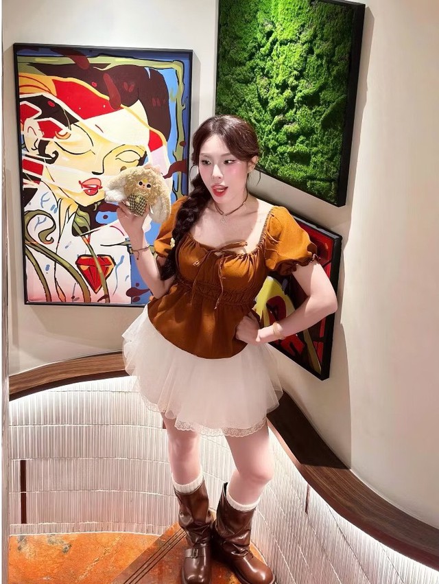 Áo babydoll tay bồng giúp nàng ‘ghi điểm’ trong buổi hẹn hò- Ảnh 4.