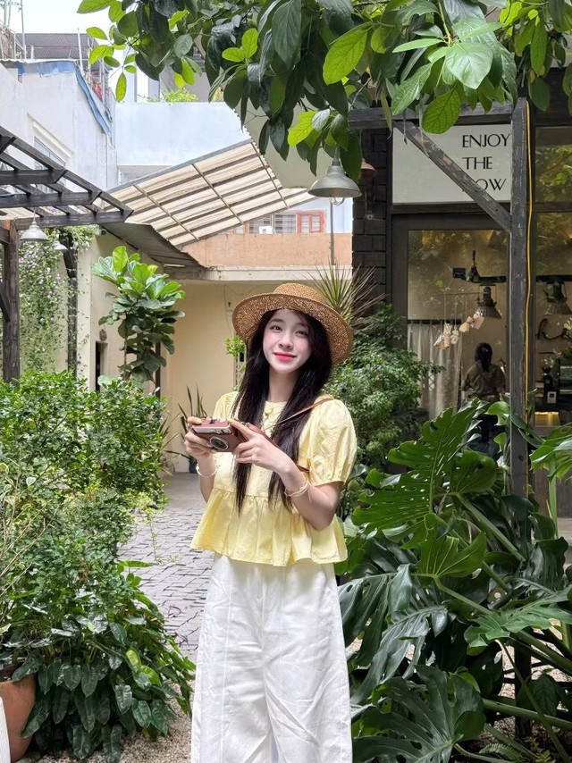 Áo babydoll tay bồng giúp nàng ‘ghi điểm’ trong buổi hẹn hò- Ảnh 6.
