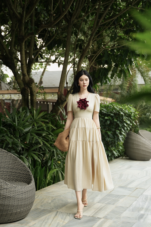 Những mẫu váy tiệc mùa hè nàng không nên bỏ qua- Ảnh 4. Những mẫu váy tiệc mùa hè nàng không nên bỏ qua- Ảnh 4.