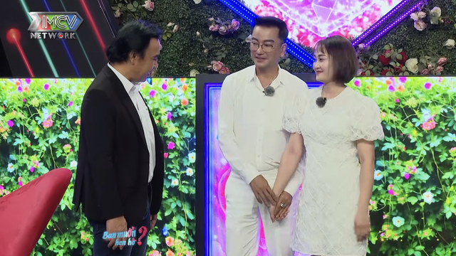 Ông chủ U.60 đến show hẹn hò tìm vợ, chinh phục được đàng gái kém 15 tuổi Ông chủ U.60 đến show hẹn hò tìm vợ, chinh phục được đàng gái kém 15 tuổi