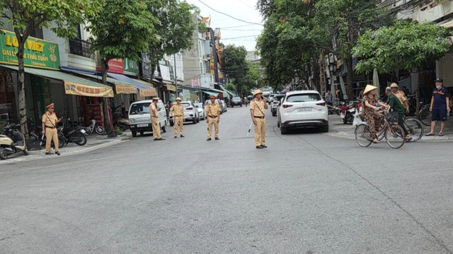 Công an Thanh Hóa thông tin về vụ khám xét nhà trùm giang hồ Vi 'ngộ'- Ảnh 2. Công an Thanh Hóa thông tin về vụ khám xét nhà trùm giang hồ Vi 'ngộ'- Ảnh 2.