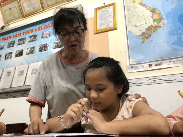Chuyện tử tế: Lớp học tình thương của cô giáo về hưu- Ảnh 2. Chuyện tử tế: Lớp học tình thương của cô giáo về hưu- Ảnh 2.