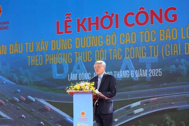 Khởi công cao tốc Bảo Lộc - Liên Khương, gỡ 'nút thắt cổ chai' trên QL20 hiện hữu- Ảnh 3. Khởi công cao tốc Bảo Lộc - Liên Khương, gỡ 'nút thắt cổ chai' trên QL20 hiện hữu- Ảnh 3.