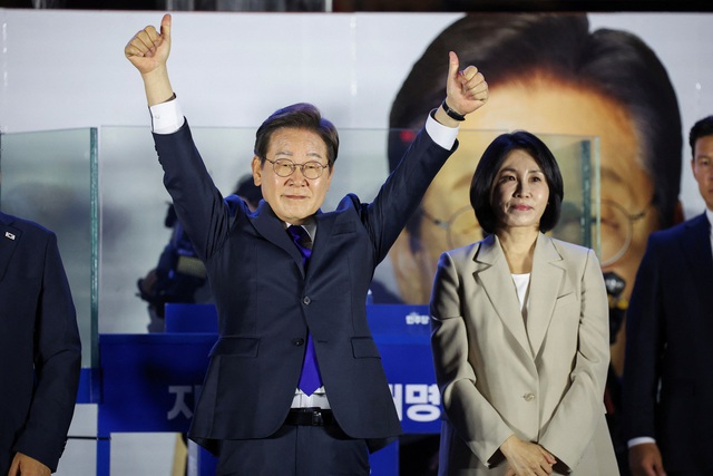 Ông Lee Jae-myung vừa chính thức trở thành Tổng thống Hàn Quốc- Ảnh 1. Ông Lee Jae-myung vừa chính thức trở thành Tổng thống Hàn Quốc- Ảnh 1.