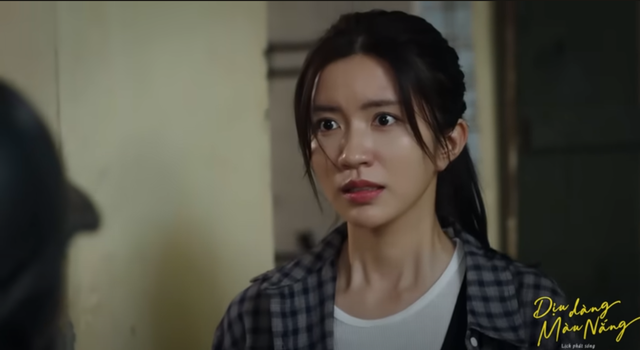 ‘Dịu dàng màu nắng’ tập 2: Vai diễn của Cù Thị Trà yêu thầm ‘chồng người ta’ - Ảnh 1.