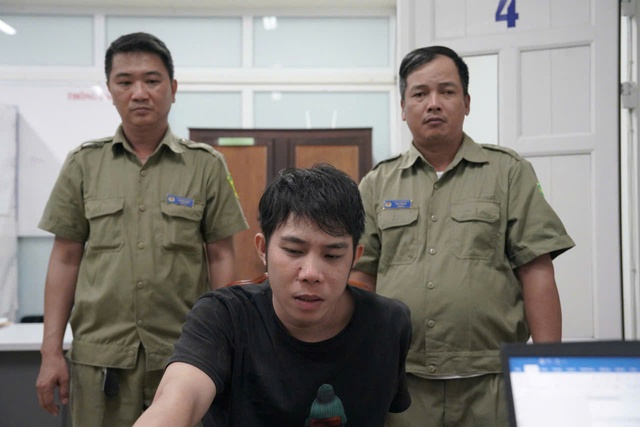 Nghi phạm từng làm thuê, dùng dao uy hiếp cướp tài sản chủ nhà Nghi phạm từng làm thuê, dùng dao uy hiếp cướp tài sản chủ nhà