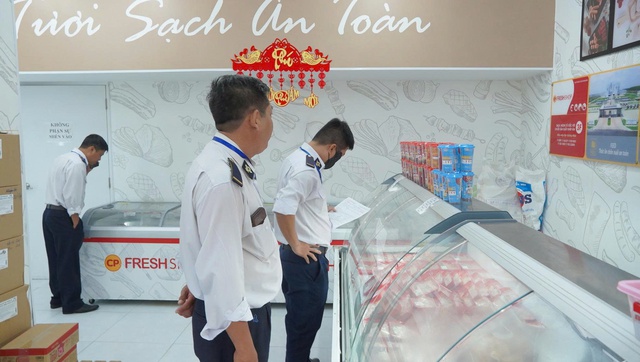 Kiểm tra cửa hàng Fresh Shop của Công ty C.P tại Cần Thơ - Ảnh 1.