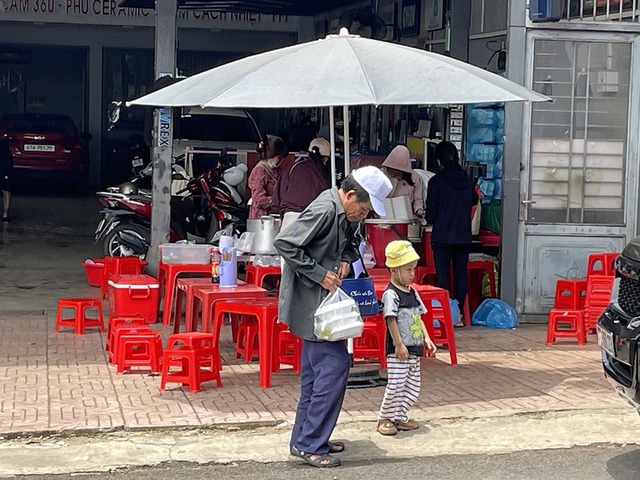 Chuyện tử tế: Ấm lòng quán cơm chay 0 đồng ở Buôn Ma Thuột- Ảnh 1.