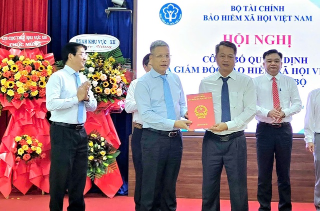 Điều động, bổ nhiệm ông Nguyễn Mạnh Tú giữ chức Giám đốc BHXH khu vực 24 Điều động, bổ nhiệm ông Nguyễn Mạnh Tú giữ chức Giám đốc BHXH khu vực 24