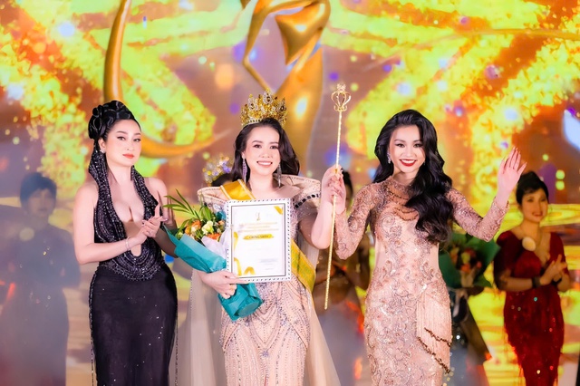 Đặng Thị Mỹ là Hoa hậu Diva Doanh nhân Việt Nam Quốc tế Toàn cầu 2025 Đặng Thị Mỹ là Hoa hậu Diva Doanh nhân Việt Nam Quốc tế Toàn cầu 2025