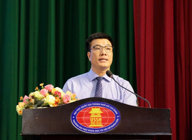 Tiến sĩ 45 tuổi làm Phó hiệu trưởng Trường ĐH Khoa học xã hội và nhân văn TP.HCM Tiến sĩ 45 tuổi làm Phó hiệu trưởng Trường ĐH Khoa học xã hội và nhân văn TP.HCM