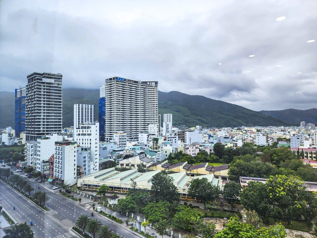 Nghỉ hưu trước tuổi, nhiều cán bộ ở Bình Định nhận hỗ trợ tiền tỉ