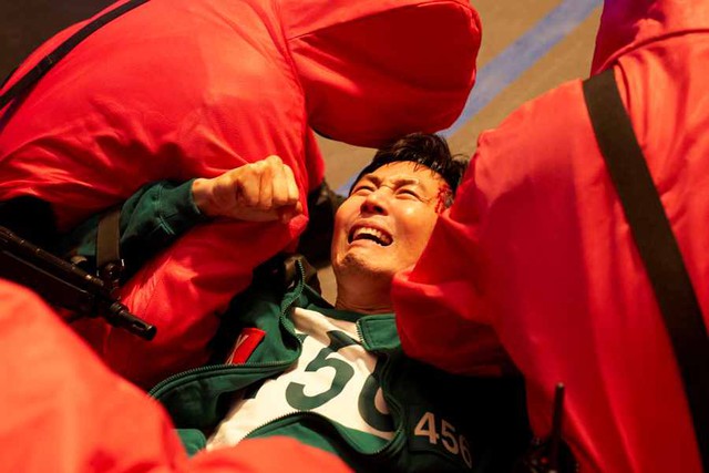 Diễn xuất của Lee Jung Jae trong 'Squid Game 3' bị chỉ trích dữ dội - Ảnh 1.