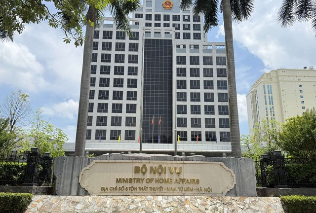 Bộ Nội vụ phát hành ‘cẩm nang’ về chính quyền địa phương 2 cấp Bộ Nội vụ phát hành ‘cẩm nang’ về chính quyền địa phương 2 cấp