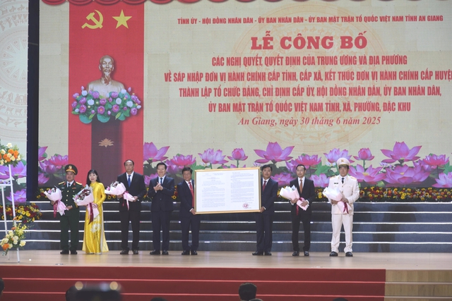 Vươn lên trở thành cực tăng trưởng mới Vươn lên trở thành cực tăng trưởng mới