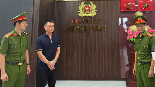 Khởi tố trùm giang hồ Vi ‘ngộ’