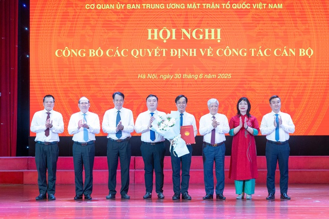 Ông Đỗ Văn Chiến: 'Một bộ phận người dân còn khổ lắm' - Ảnh 2.