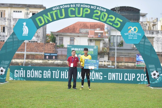 2 nửa buồn vui của cựu danh thủ Cảng Sài Gòn, bất ngờ với giải DNTU- Ảnh 3.