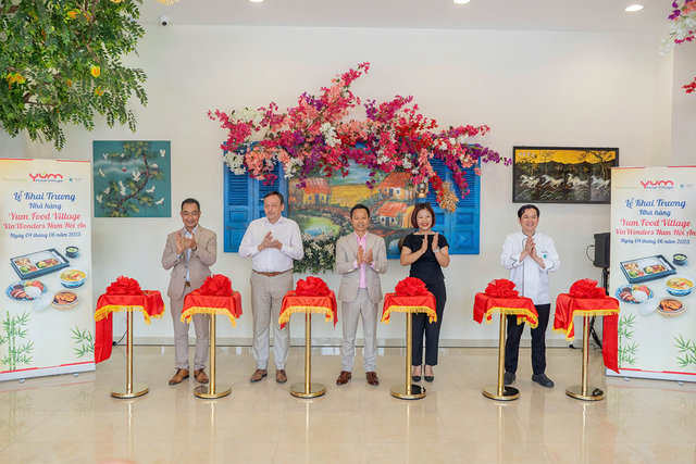Yum Food Village khai trương tại Vinwonders Nam Hội An Yum Food Village khai trương tại Vinwonders Nam Hội An