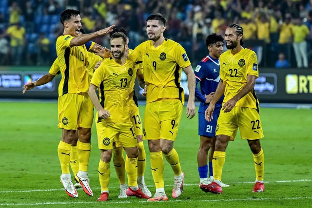 Sốc: Malaysia đối mặt án phạt nặng từ FIFA, nếu nhập tịch cầu thủ bất hợp pháp
