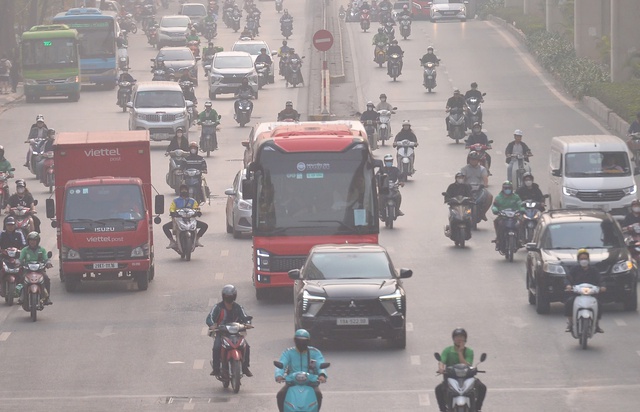 Thủ tướng yêu cầu Hà Nội cấm xe máy xăng trong Vành đai 1 từ tháng 7.2026- Ảnh 1. Thủ tướng yêu cầu Hà Nội cấm xe máy xăng trong Vành đai 1 từ tháng 7.2026- Ảnh 1.