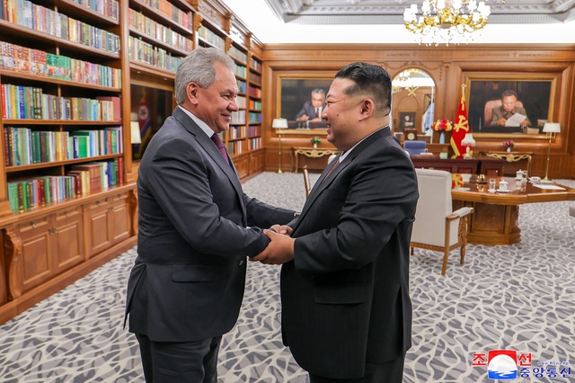 Ông Kim Jong-un tái khẳng định ‘ủng hộ vô điều kiện’ Nga
