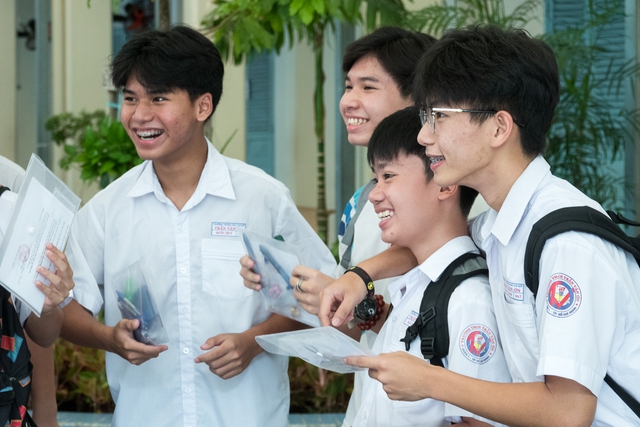 Thi lớp 10 TP.HCM: Không còn đoán đề, thí sinh học văn ‘theo công thức’ Thi lớp 10 TP.HCM: Không còn đoán đề, thí sinh học văn ‘theo công thức’
