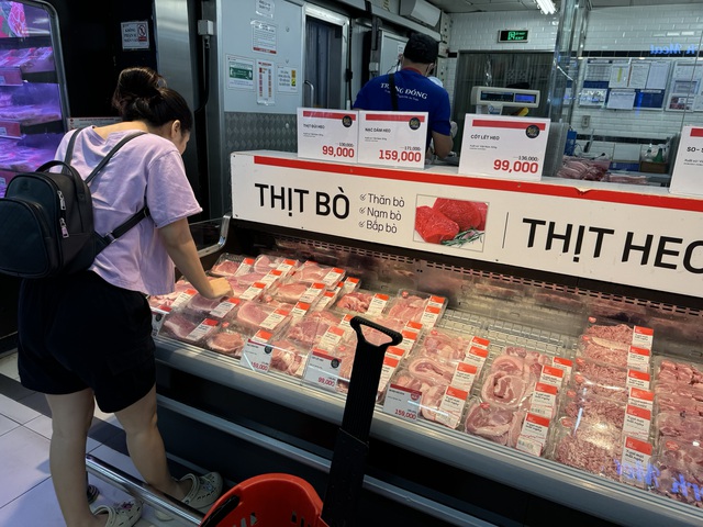 Nghịch lý giá trứng giảm, giá thịt tăng - Ảnh 5.