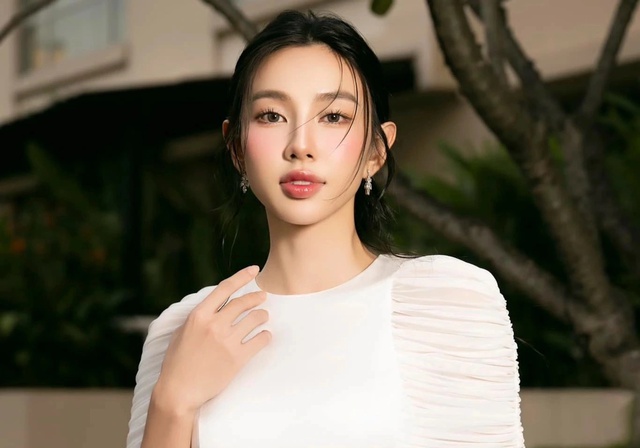 Nên 'cấm sóng' nghệ sĩ vi phạm hay tạo điều kiện để sửa sai và trở lại?- Ảnh 1. Nên 'cấm sóng' nghệ sĩ vi phạm hay tạo điều kiện để sửa sai và trở lại?- Ảnh 1.
