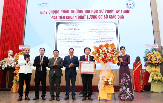 Trường kỹ thuật đột phá thời chuyển đổi số - Ảnh 1.