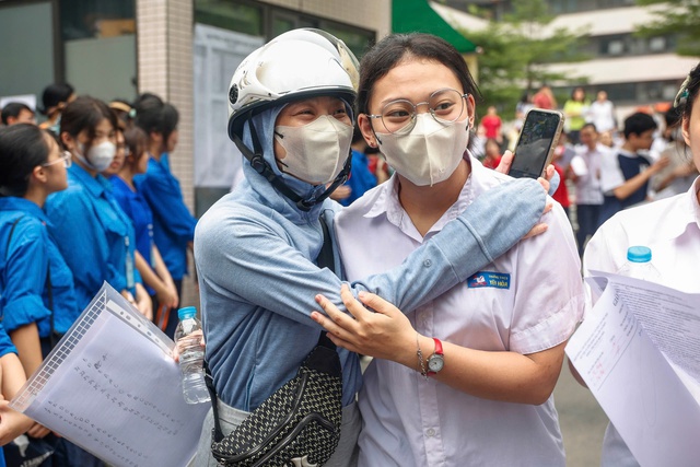 Cùng con bước vào kỳ thi 'đau tim'- Ảnh 2.