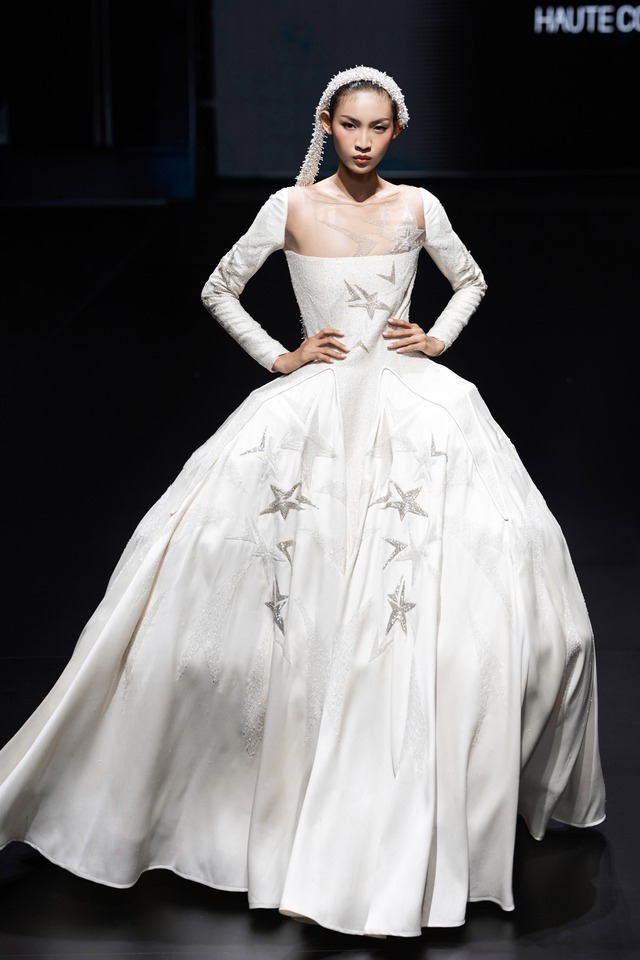 Dấu ấn thời trang Haute Couture Pháp trên sàn diễn Việt- Ảnh 7.