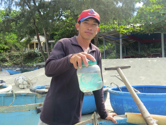 Tình người miền biển: Những người hùng bình dị - Ảnh 5.