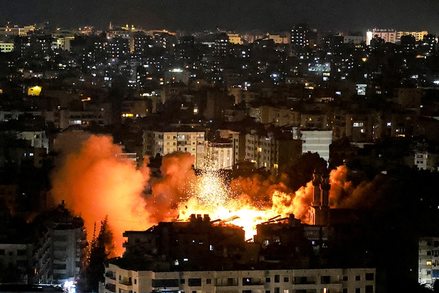Israel tấn công Li Băng Israel tấn công Li Băng