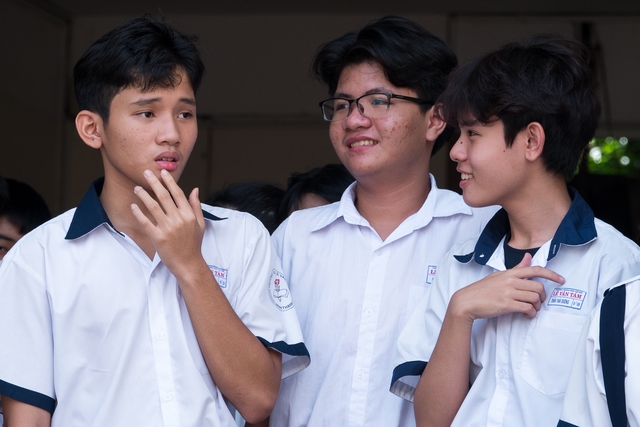 Đề thi lớp 10 môn ngữ văn: Thí sinh dày công học thuộc lòng chương trình mới - Ảnh 4.