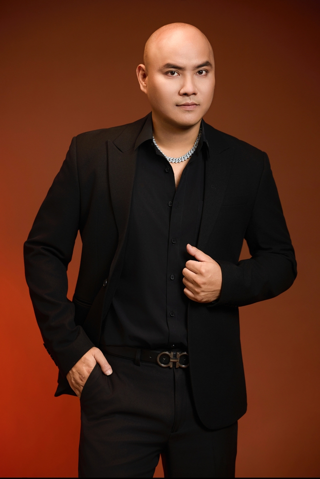 Ngọc Sơn, Quang Minh ủng hộ A Tuân trở lại sau biến cố gia đình