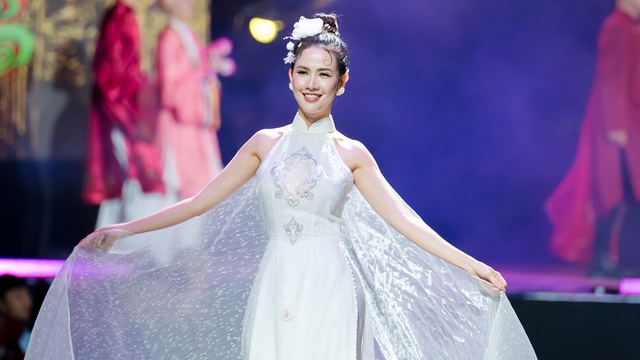 Phan Thị Mơ nói lý do vẫn miệt mài chạy show dù có nhà tiền tỉ Phan Thị Mơ nói lý do vẫn miệt mài chạy show dù có nhà tiền tỉ