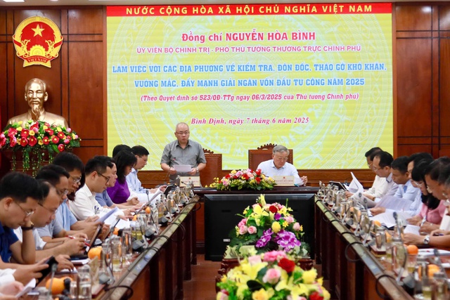 Phó thủ tướng Nguyễn Hòa Bình: Giải ngân đầu tư công phải liên tục, không gián đoạn Phó thủ tướng Nguyễn Hòa Bình: Giải ngân đầu tư công phải liên tục, không gián đoạn