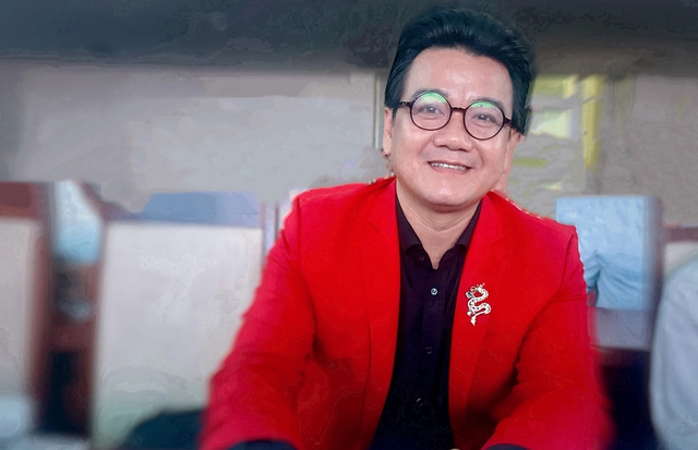 Nghệ sĩ cải lương Lê Tứ tiết lộ cuộc sống ở tuổi 50 Nghệ sĩ cải lương Lê Tứ tiết lộ cuộc sống ở tuổi 50