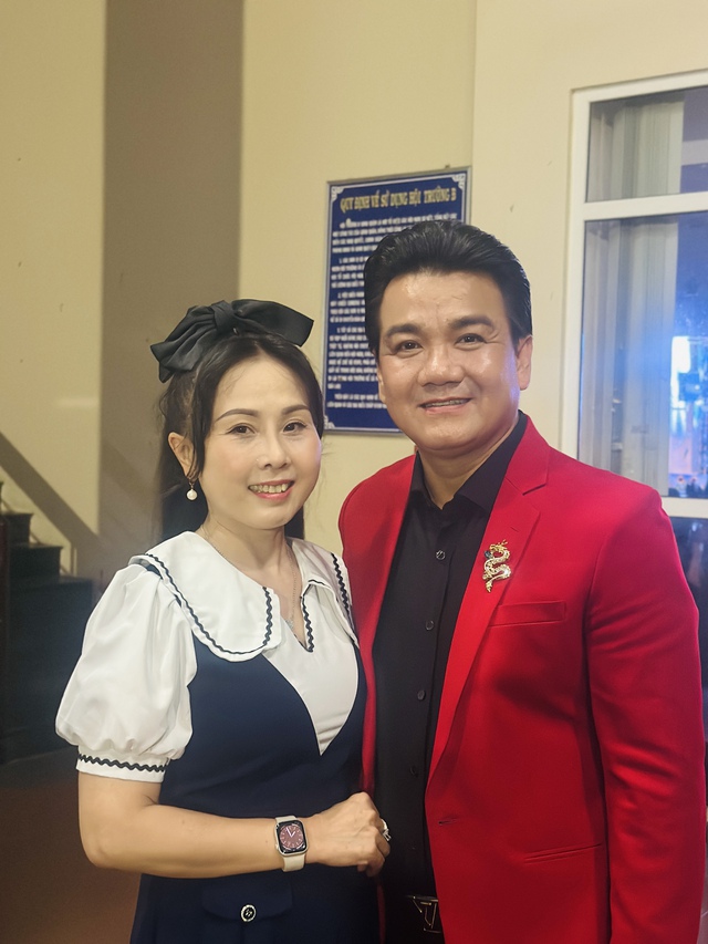 Cuộc sống nghệ sĩ Lê Tứ ở tuổi 50 và tình yêu với cải lương - Ảnh 4. Cuộc sống nghệ sĩ Lê Tứ ở tuổi 50 và tình yêu với cải lương - Ảnh 4.