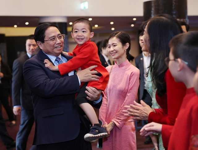Người Việt Nam ở nước ngoài dù chỉ 1 người cũng được Đảng, Nhà nước quan tâm