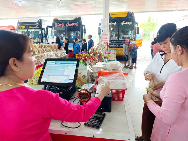Hộ kinh doanh lo bị truy thu khi lộ doanh số thật Hộ kinh doanh lo bị truy thu khi lộ doanh số thật