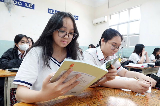 Bí quyết ôn thi tốt nghiệp THPT đạt điểm cao: Kỹ năng cơ bản môn địa lý Bí quyết ôn thi tốt nghiệp THPT đạt điểm cao: Kỹ năng cơ bản môn địa lý