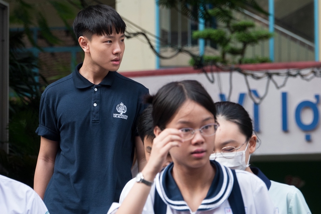 Thi lớp 10 chuyên TP.HCM: Số lượng giảm nhưng thí sinh tăng áp lực, vì sao? Thi lớp 10 chuyên TP.HCM: Số lượng giảm nhưng thí sinh tăng áp lực, vì sao?