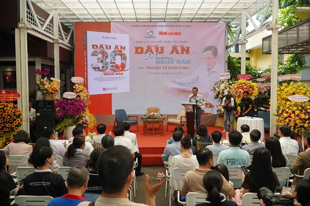 ‘Gia sản’ báo chí 30 năm làm nghề của Tổng biên tập Tô Đình Tuân ‘Gia sản’ báo chí 30 năm làm nghề của Tổng biên tập Tô Đình Tuân