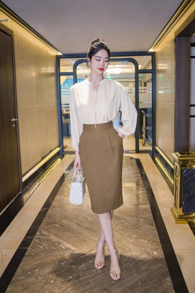 Chân váy bút chì tạo nét đẹp nàng thơ công sở- Ảnh 4.