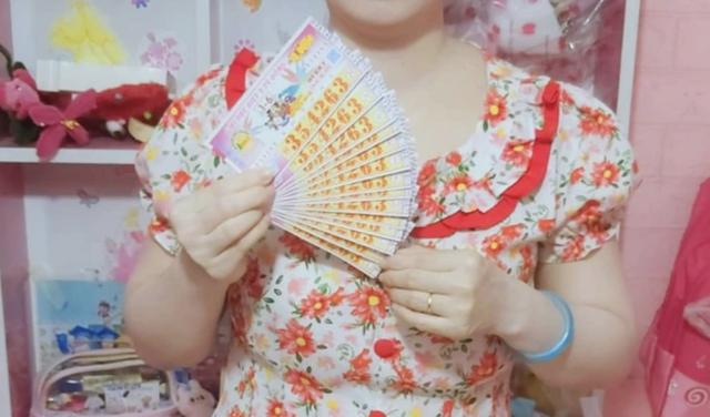 Xổ số miền Nam 9.6: Người trúng 28 tỉ ở Trà Vinh; đại lý TP.HCM đổi 'khủng' - Ảnh 2. Xổ số miền Nam 9.6: Người trúng 28 tỉ ở Trà Vinh; đại lý TP.HCM đổi 'khủng' - Ảnh 2.